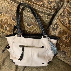 Sak Leather Shoulder Tote in Blush with Navy Trim and Blue Tassel